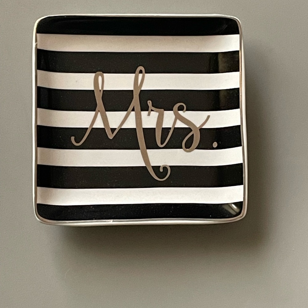 MRS trinket dish